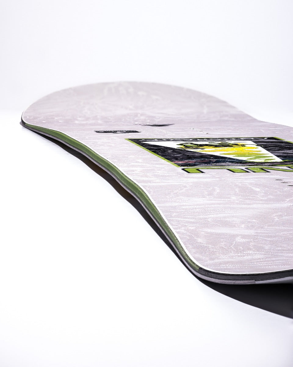 GNU ANTIGRAVITY snowboard 2027 - 1