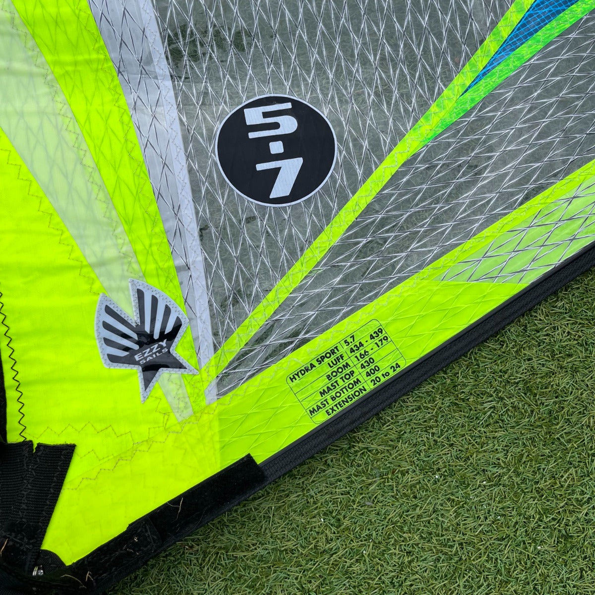 Ezzy Hydra Sport 5.7m 2021 (Second hand) - Wet N Dry Boardsports