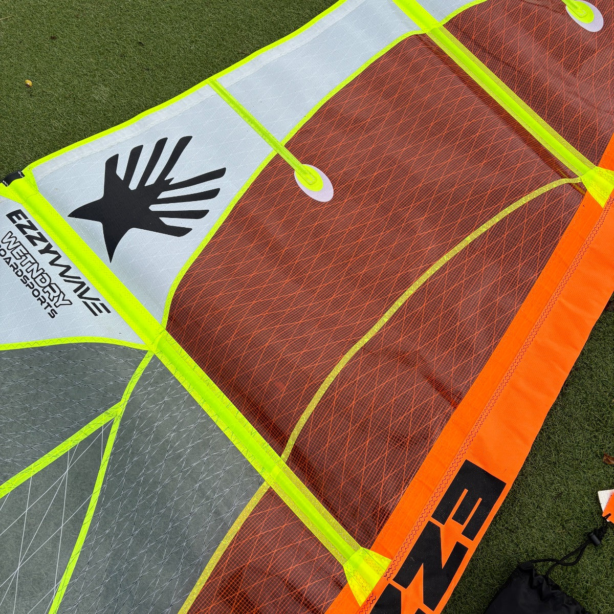 Ezzy Wave 4.0m 2020 Windsurfing Sail (Second hand) - Wet N Dry Boardsports 4