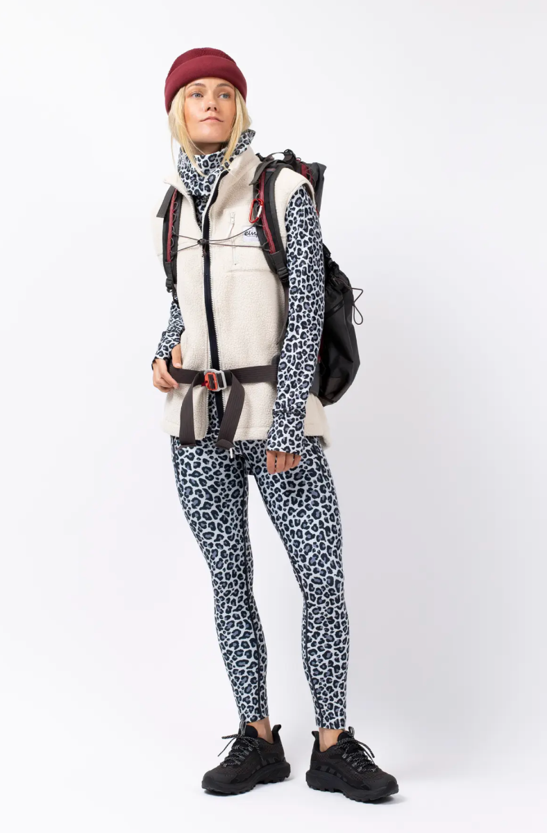 Eivy Icecold Gaiter Base Layer Top (Snow Leopard) - Wetndry Boardsports