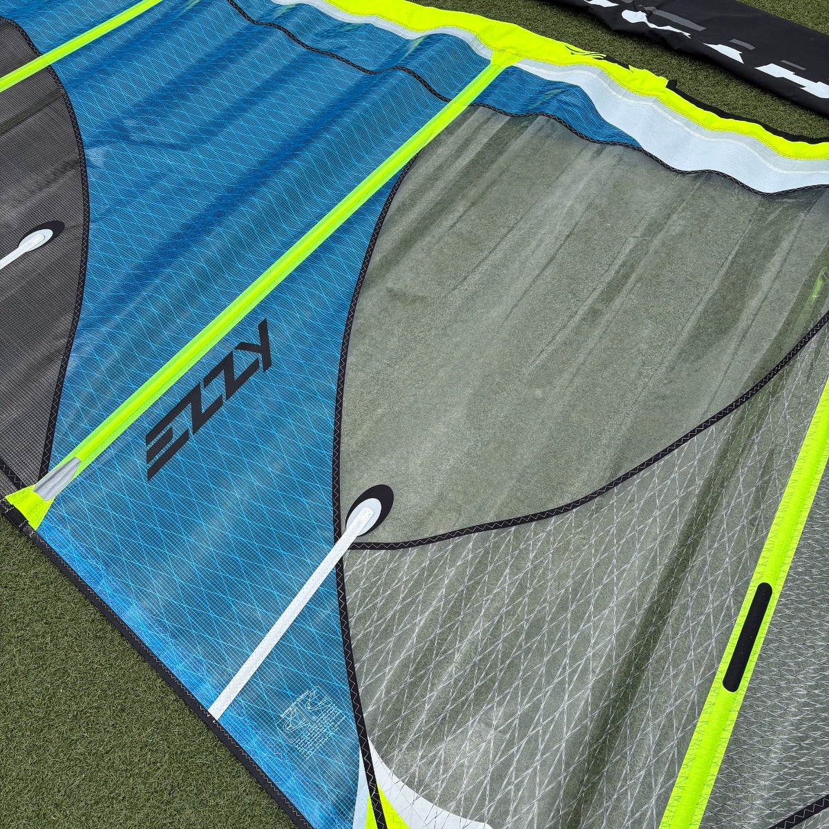 Ezzy Hydra Pro 7M Windfoil Sail Second Hand 2024  window
