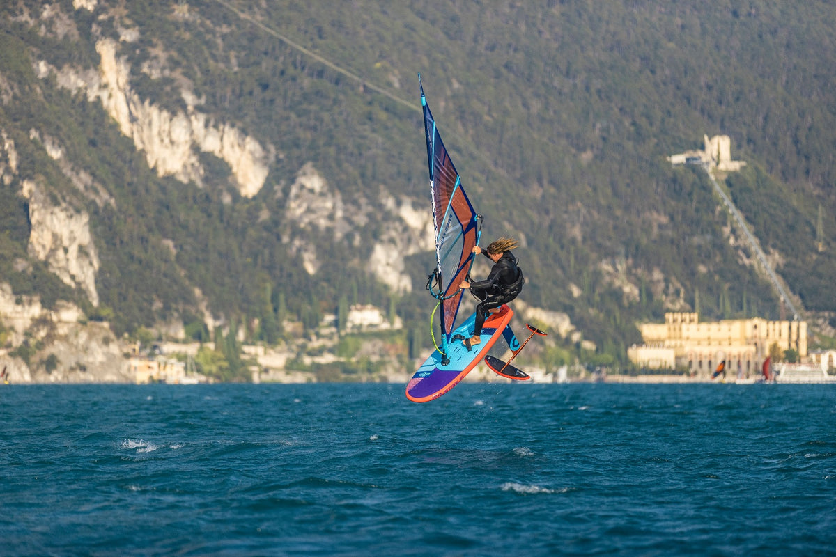 Neil Pryde Free Flight 2021 Windsurf Sail - Wet n Dry Boardsports - Loop