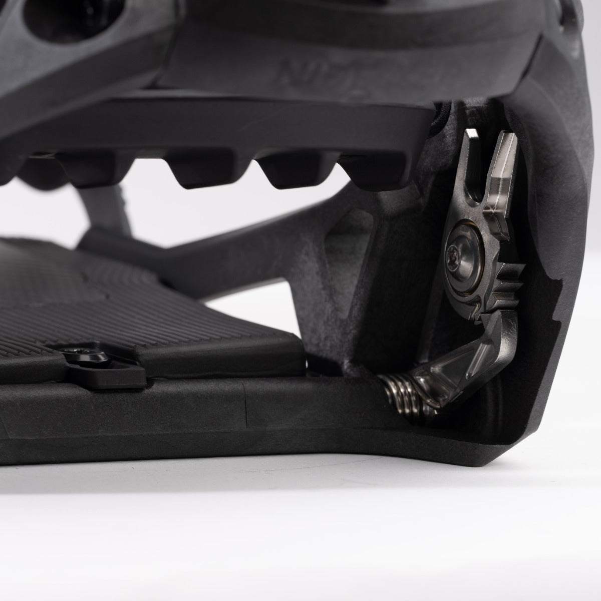 Nidecker Carbon Supermatic Snowboard Bindings 6 - Wet N Dry Boardsports