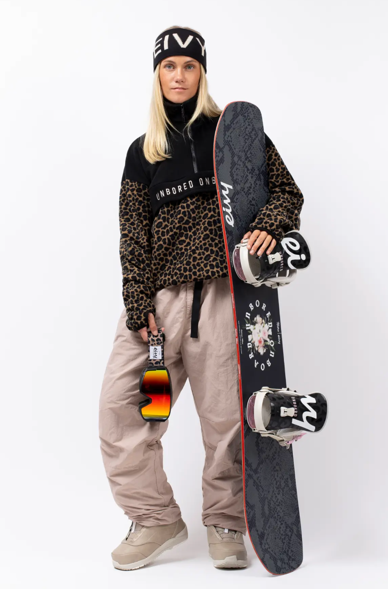 Eivy Ball Fleece (Black/Leopard) - Wetndry Boardsports - Model
