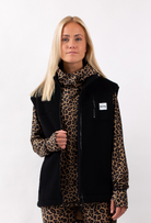 Eivy Lumberjackie Sherpa Vest (Black) - Wetndry Boardsports