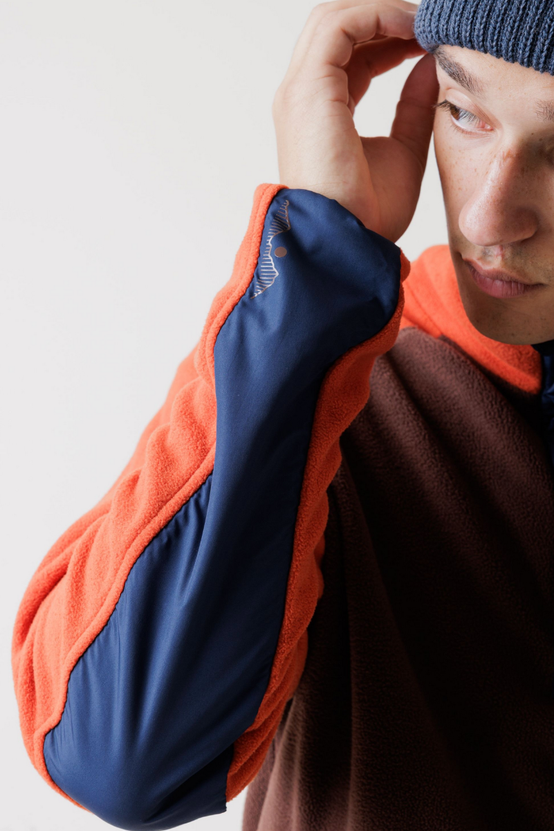 Kavu Teannaway Fleece (Red Earth) - Wetndry Boardsports - Sleeve