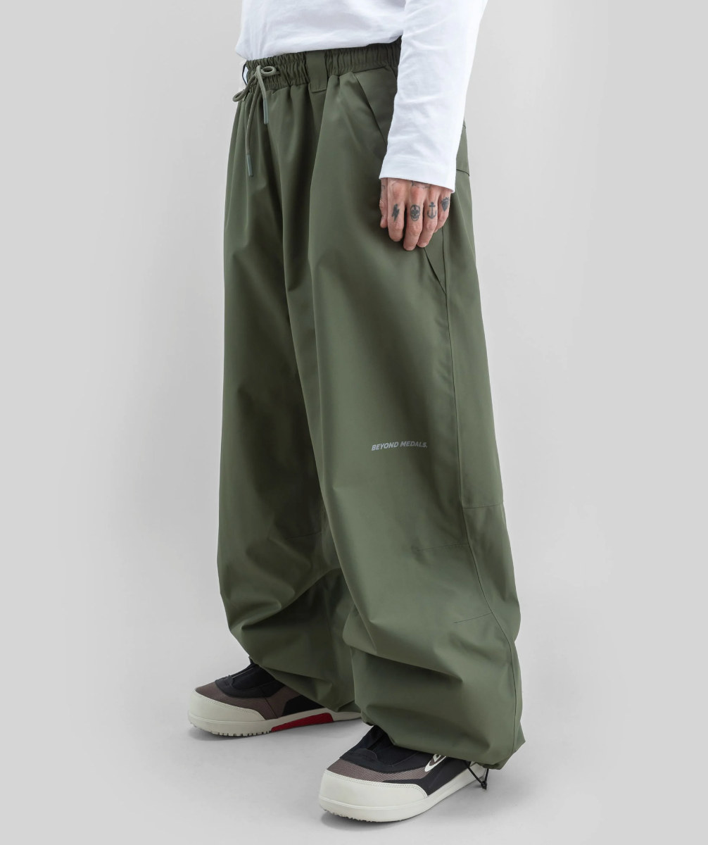 Beyond Medals Park Pants Unisex (Dark Green) - Side