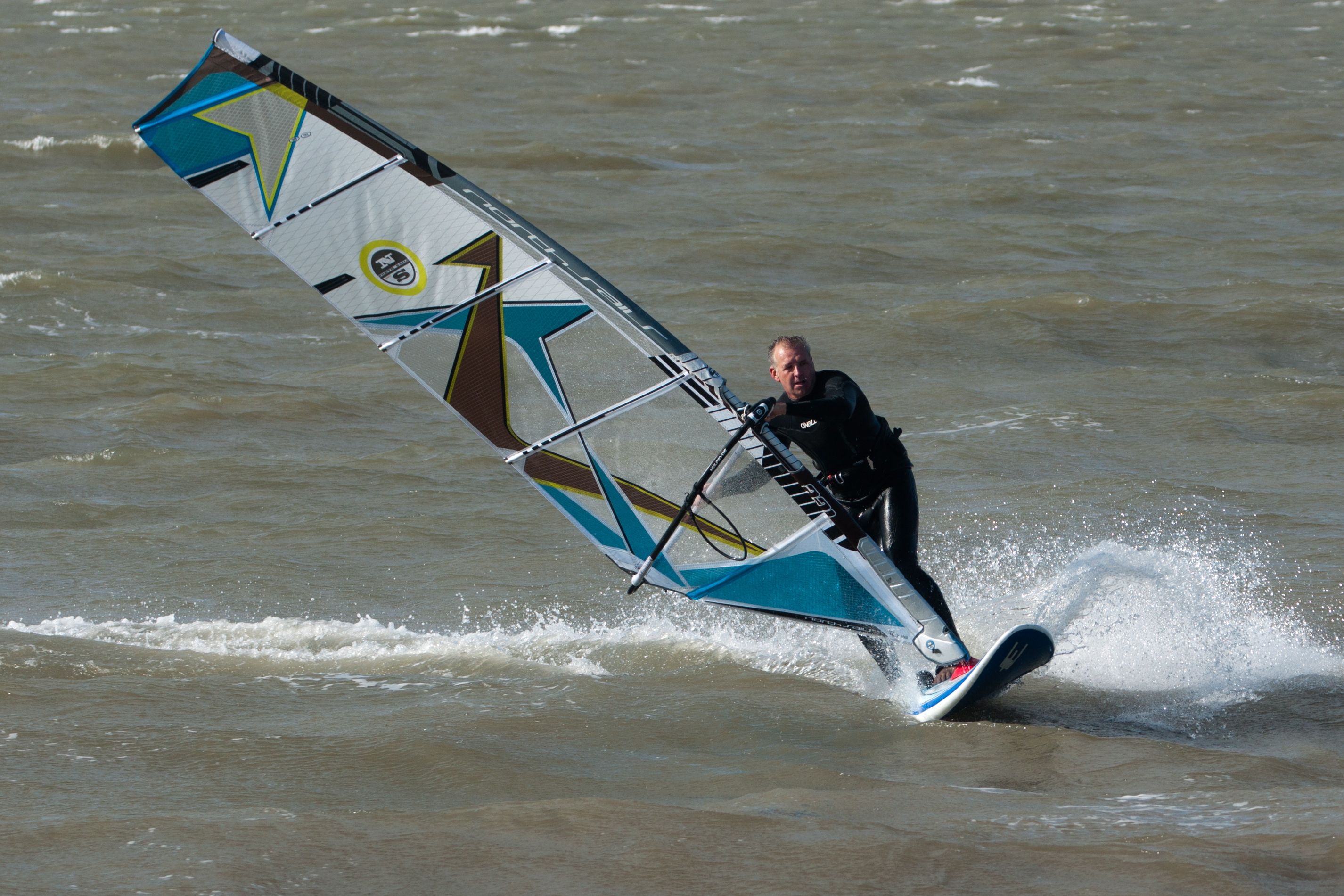 wet n dry boardsports - essex - kitesurfing, snowboarding, wind